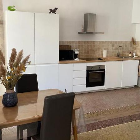 L'Ecrin Des Calquieres Apartment นีมส์ ภายนอก รูปภาพ